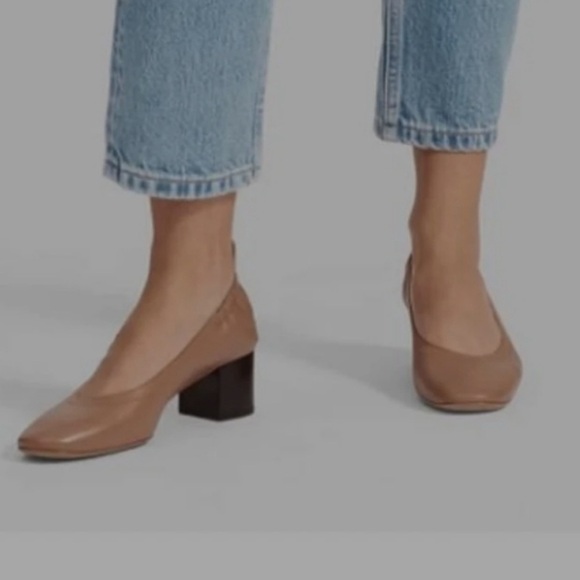 EVERLANE THE ITALIAN DAY HEEL 7 - Picture 1 of 16